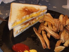 こっちはサンドウィッチ